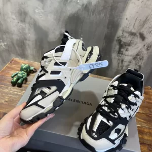 Balenciaga Track Sneaker In Beige - GS69