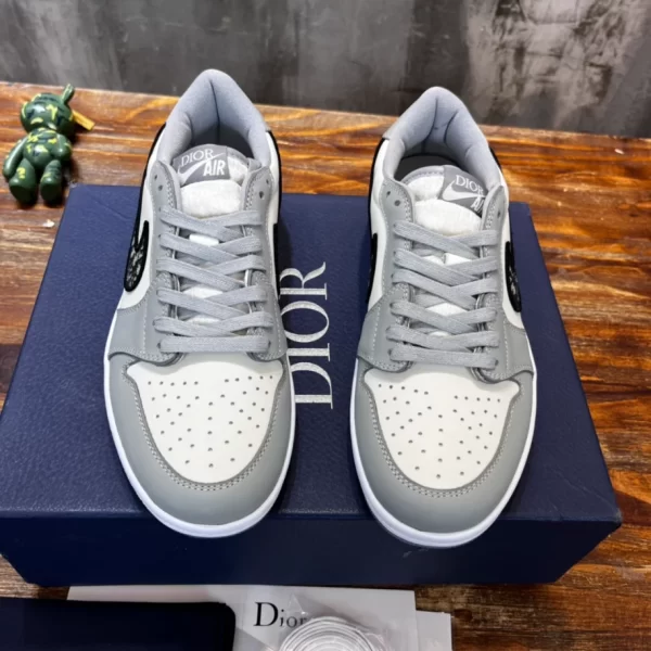 Dior x Air Jordan 1 Low Sneakers - DS50