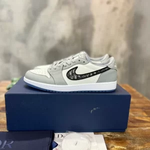 Dior x Air Jordan 1 Low Sneakers - DS50