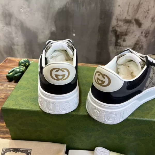 Gucci Men's Sneaker - CS51