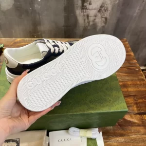 Gucci Men's Sneaker - CS52