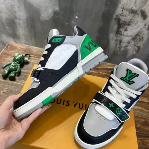 Louis Vuitton Trainer Sneaker In Green - LS83