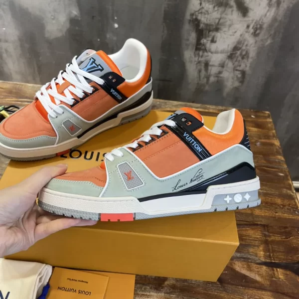 Louis Vuitton Trainer Sneaker In Orange - LS84