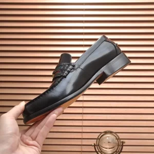 Gucci Loafer with Interlocking G - GL22