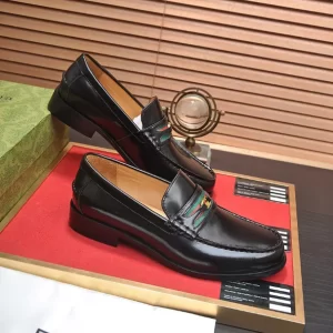 Gucci Loafer with Interlocking G - GL22