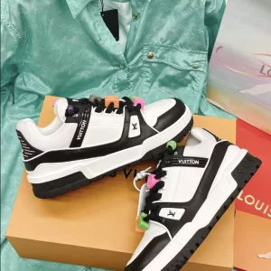 Louis Vuitton Trainer Maxi Sneakers - LS92