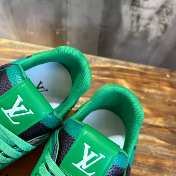 Louis Vuitton Trainer Sneakers In Green - LS99