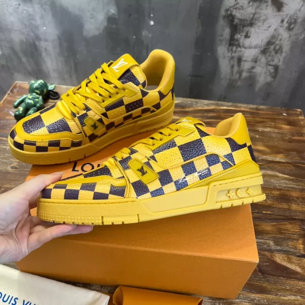 Louis Vuitton Trainer Sneakers In Yellow - LS100