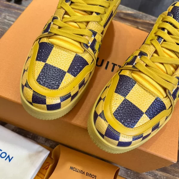 Louis Vuitton Trainer Sneakers In Yellow - LS100