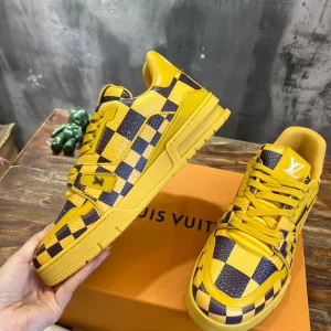 Louis Vuitton Trainer Sneakers In Yellow - LS100