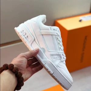 Louis Vuitton Trainer Sneakers - LS98