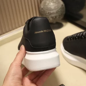 Alexander McQueen Oversized Leather Sneakers - AS07