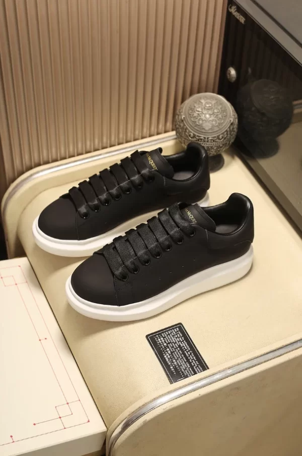 Alexander McQueen Oversized Leather Sneakers - AS07