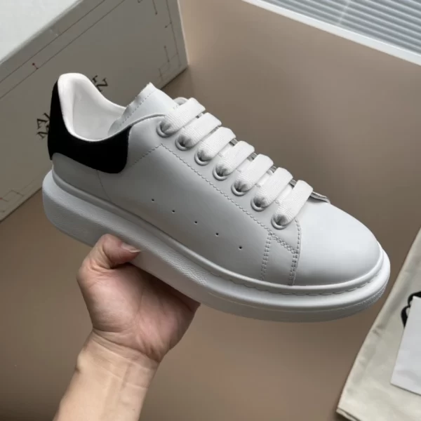 Alexander McQueen Oversized Sneaker - AS01