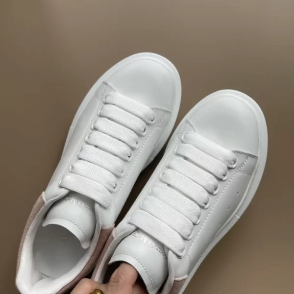 Alexander McQueen Oversized Sneaker - AS02