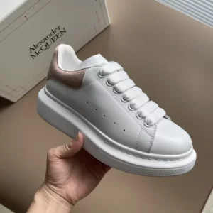 Alexander McQueen Oversized Sneaker - AS02