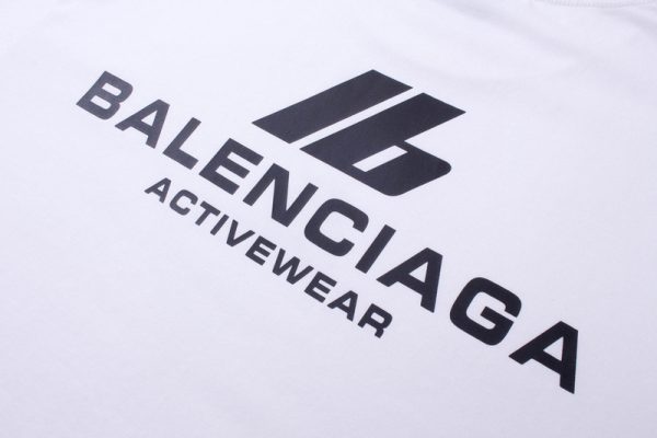 Balenciaga Logo Printed Crewneck T-Shirt - BT04