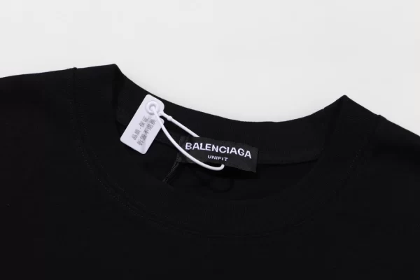 Balenciaga T-Shirt - BT11