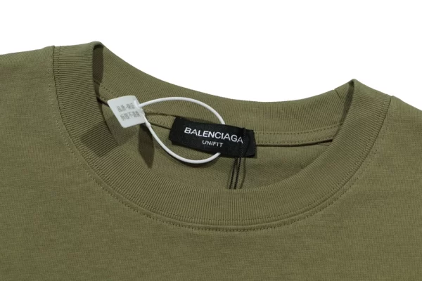 Balenciaga T-Shirt - BT12