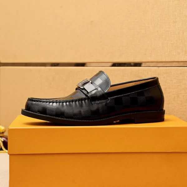 Louis Vuitton Loafer - LL25