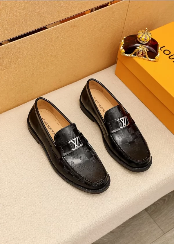 Louis Vuitton Loafer - LL25