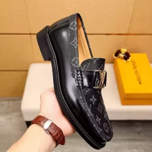 Louis Vuitton Major Loafer - LL10