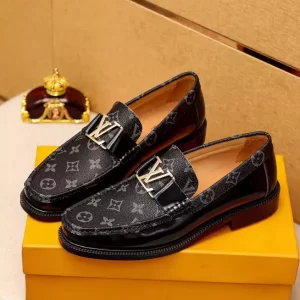 Louis Vuitton Louis Loafer - LL10