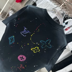 Louis Vuitton T-shirt - LT42