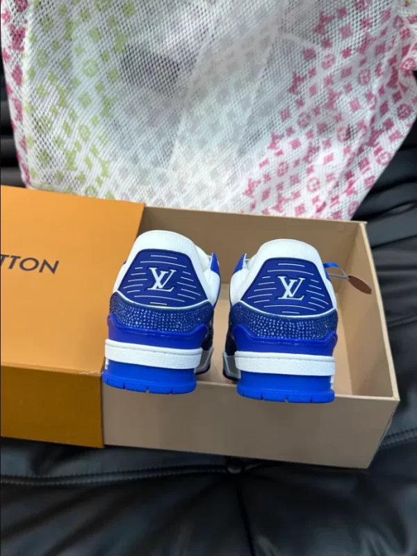 Louis Vuitton Trainer Sneaker - LS117