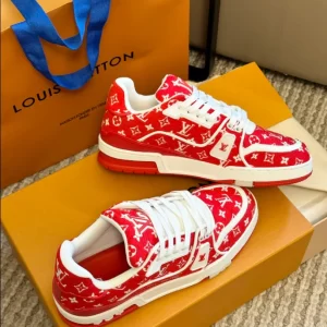 Louis Vuitton Trainer Sneaker in Red - LS115