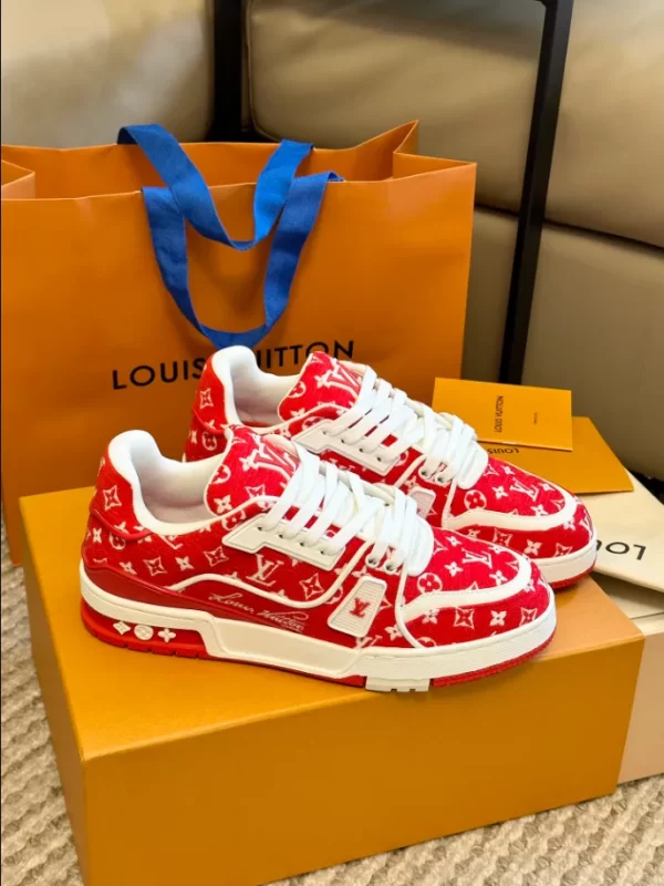 Louis Vuitton Trainer Sneaker in Red - LS115