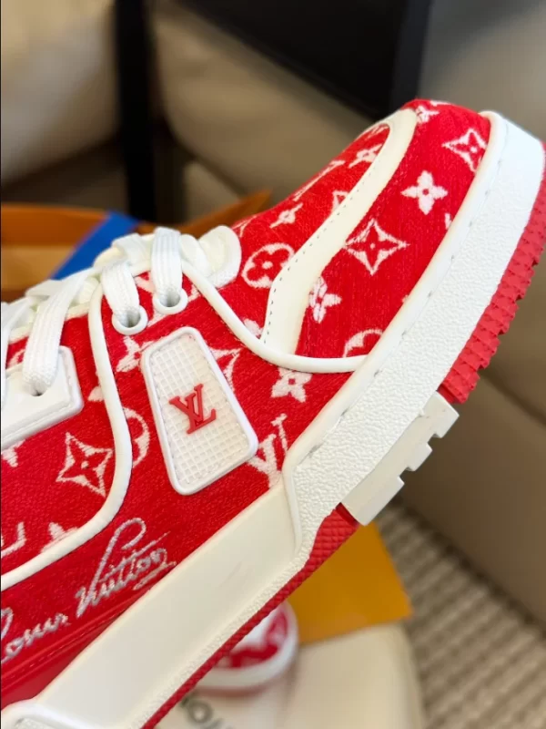 Louis Vuitton Trainer Sneaker in Red - LS115