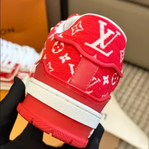 Louis Vuitton Trainer Sneaker in Red - LS115