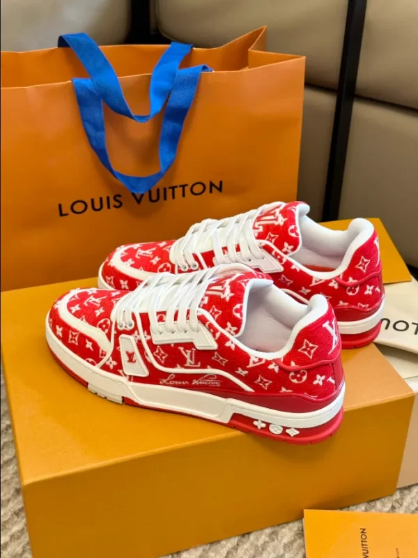 Louis Vuitton Trainer Sneaker in Red - LS115