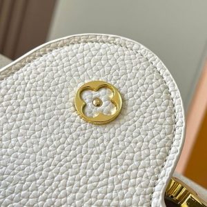 Louis Vuitton Capucines BB Handbag