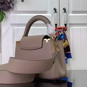 Louis Vuitton Capucines Mini Handbag - LH39