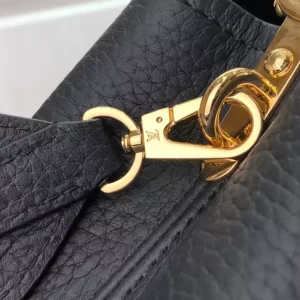 Louis Vuitton Capucines Mini Handbag - LH40