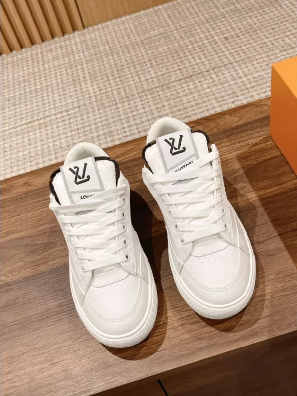 Louis Vuitton Charlie Sneaker - LS142