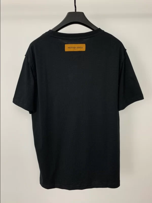 Louis Vuitton Embossed LV Cotton T-Shirt - LT46