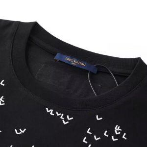 Louis Vuitton T-shirt - LT43