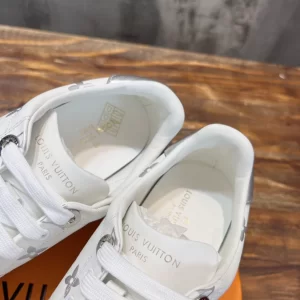 Louis Vuitton Time Out Sneaker - LS135