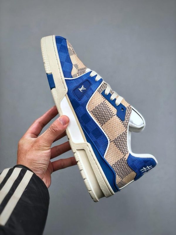 Louis Vuitton Trainer Sneaker In Blue- LS150