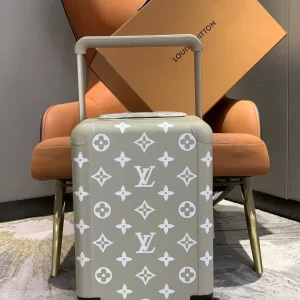 Louis Vuitton Horizon 55 - LD09