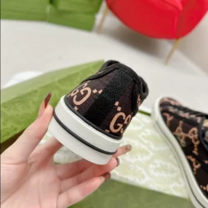 Men's Gucci Tennis 1977 Sneaker - CS69