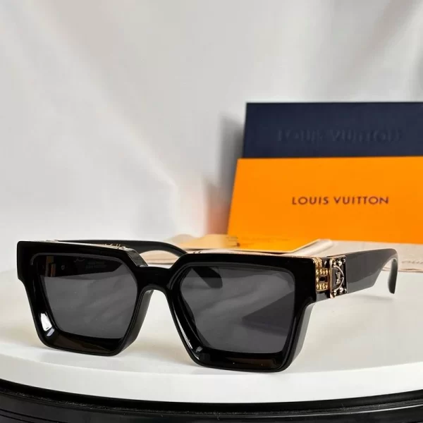 Louis Vuitton Millionaires Sunglasses- S18