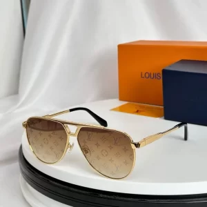 Louis Vuitton Sunglasses - S05