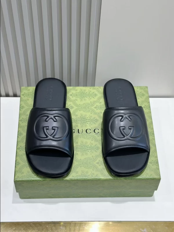 Gucci Men's Slide Sandal with Interlocking G - SG13