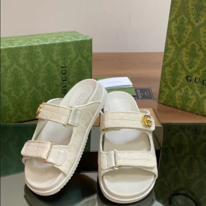 Gucci Sandal with Buckles - SG16