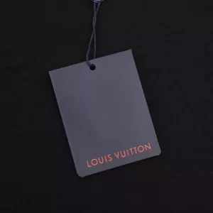 Louis Vuitton T-shirt - LT77