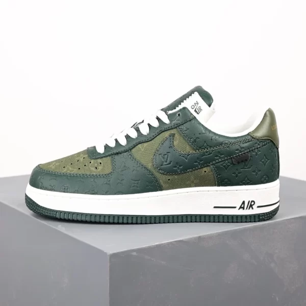 Louis Vuitton x Nike Air Force 1 Low Sneaker - LS182